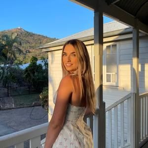 Meet your Posher, Jade